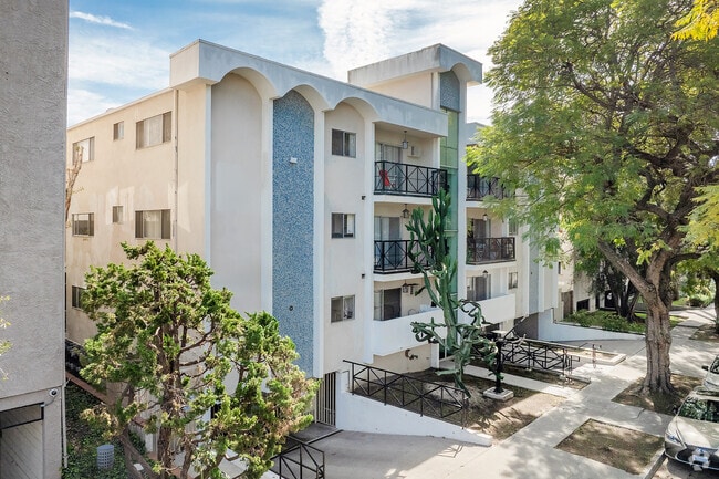 Building Photo - 814 S Wooster St