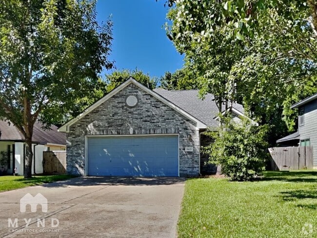 Building Photo - 18421 Sunrise Pines Dr