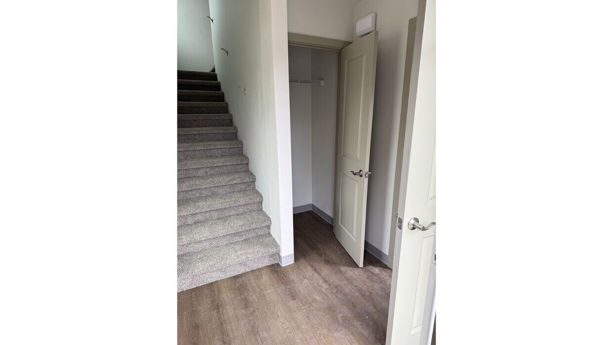 Foto principal - 1140 Cousy Lp