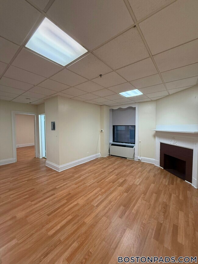 Building Photo - 62 Boylston St