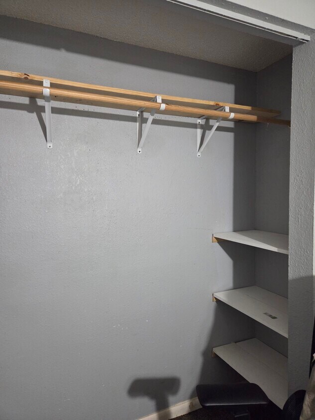 Foto del edificio - 8099 64th St N