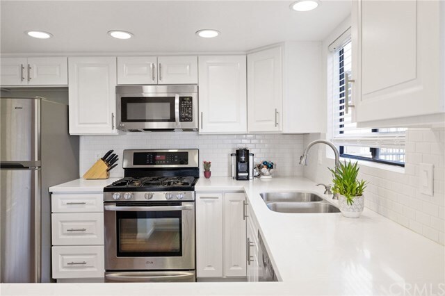 Foto del edificio - 403 W 7th St