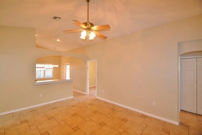 Building Photo - 2912 Summer Winds Cir