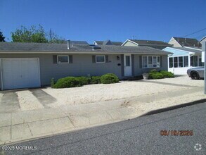 Building Photo - 241 Ocean Bay Blvd