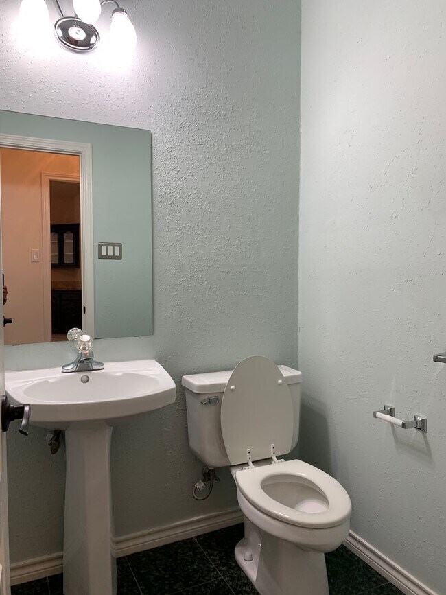 Building Photo - 5009 Promise Land Dr
