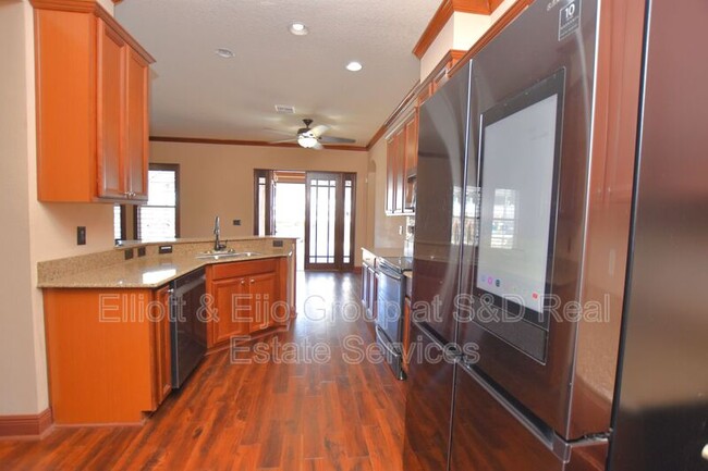 Foto del edificio - 2625 Red Fern Dr