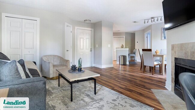 Foto del edificio - 2000 E Lake Pkwy