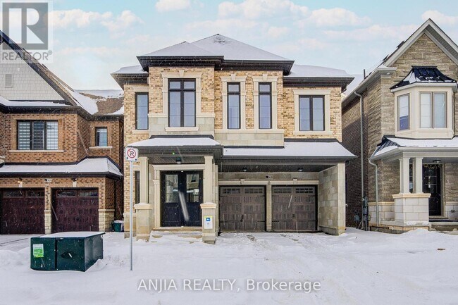 Building Photo - 3428 Mosley Gate