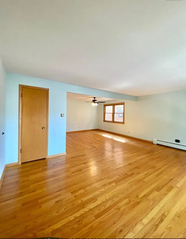 Building Photo - 8629 W Summerdale Ave