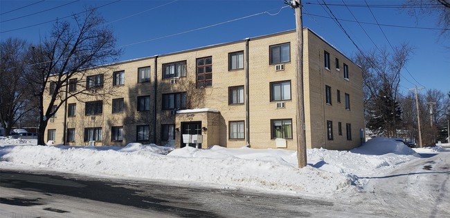 Building Photo - 117 Church St
