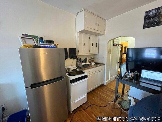 Foto del edificio - 70 Strathmore Rd