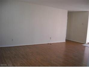 Foto del edificio - 3 BED 2 BATH RANCH IN OAK SPRINGS