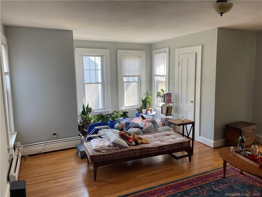 Primary Photo - 22 Willard St