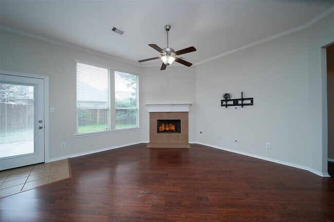 Building Photo - 7110 Durango Creek Dr