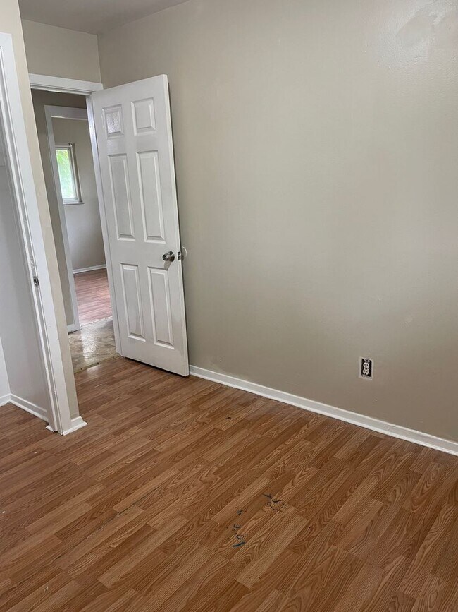Building Photo - 2414 Bluelark Dr