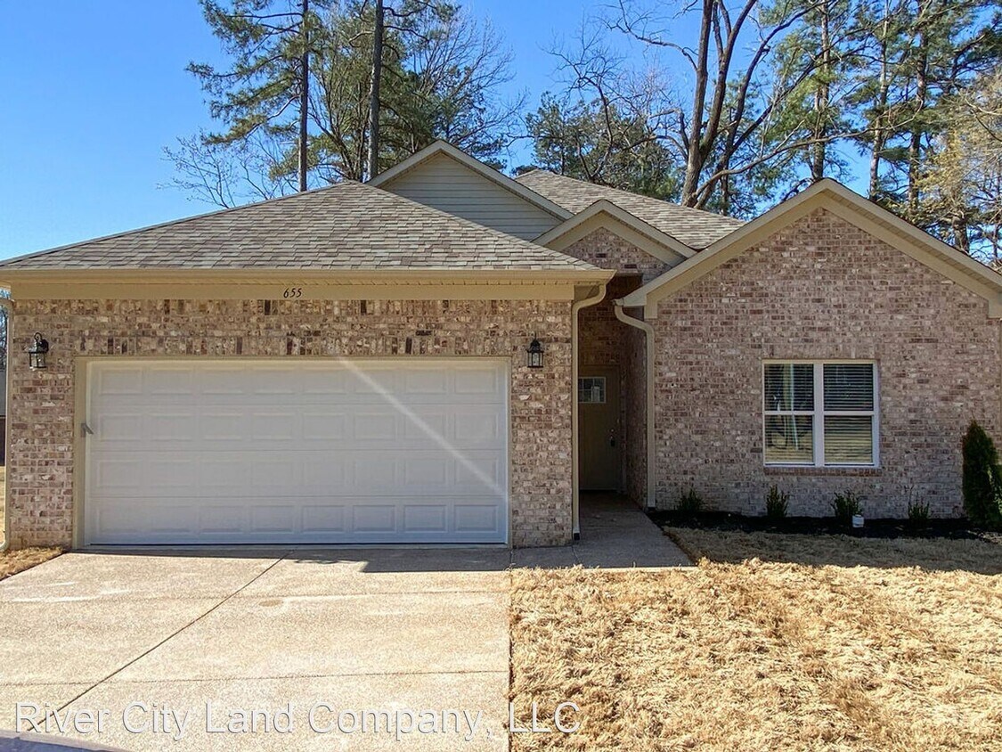 4 br, 2 bath House 655 Charles Ave House for Rent in Munford, TN