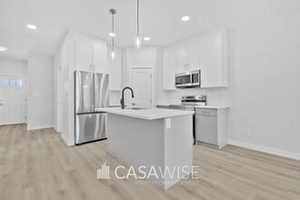 Building Photo - 10248-10157 157 St NW