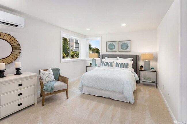 Foto del edificio - 6224 Lake Washington Blvd NE