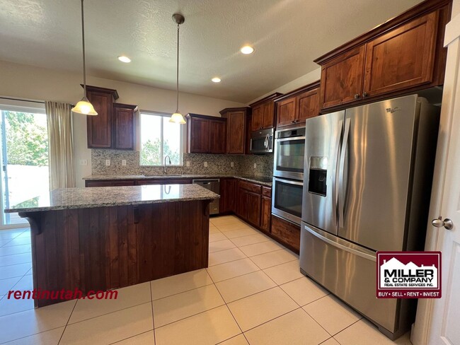 Foto del edificio - Beautiful home in Herriman For Rent!!
