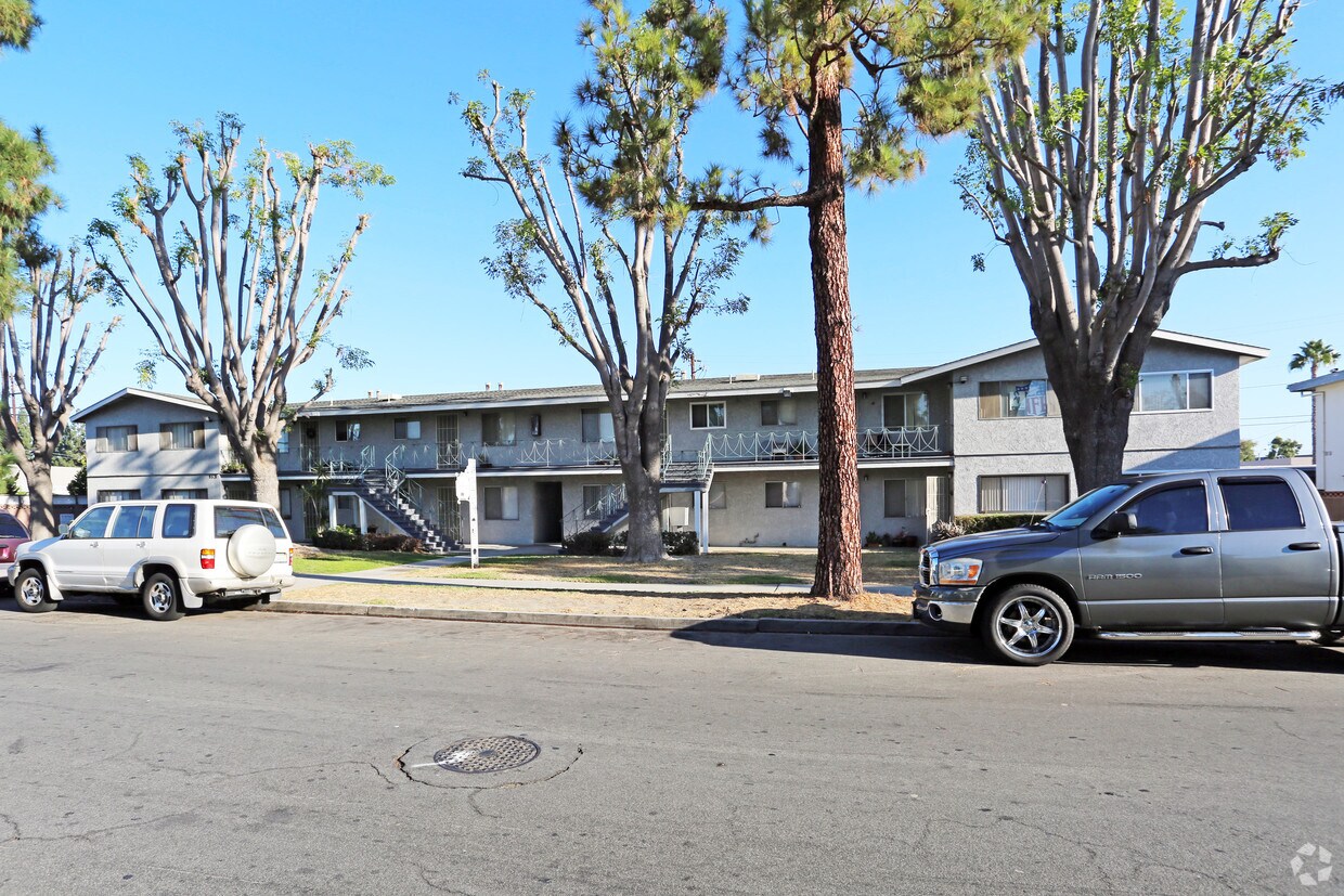 Foto del edificio - 9531 Alwood Ave