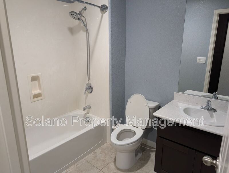 Building Photo - 2732 Soho Ln