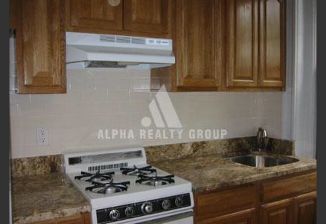 Building Photo - 109 Saint Stephen St