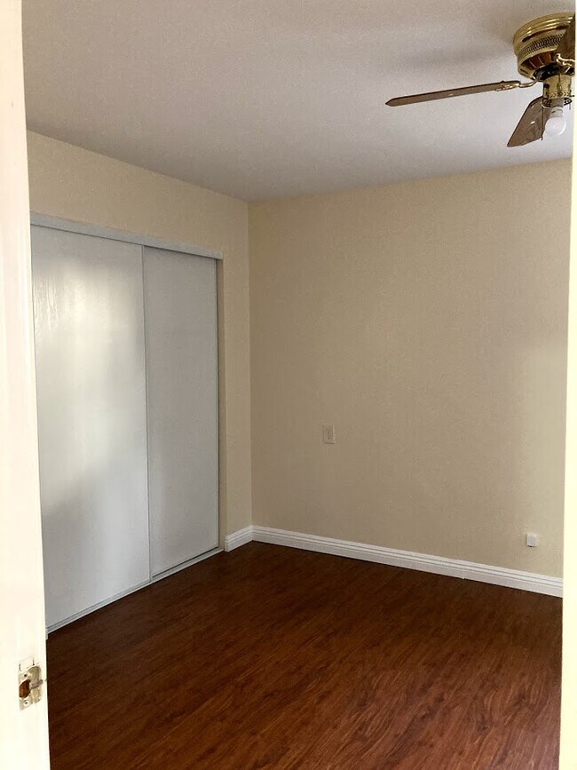 Foto del edificio - 6548 Adamson Ave