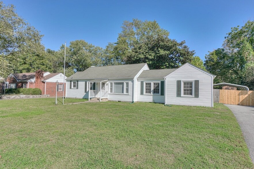 Photo - 1402 N Tennessee Boulevard Unit