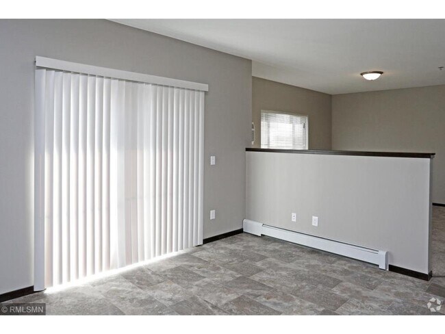 Foto del edificio - 3200 Old Stone Way NE