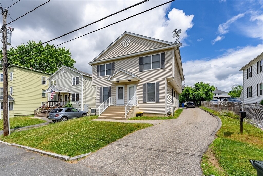 Primary Photo - 22 Montcalm St