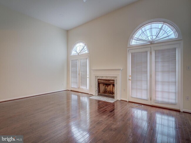 Building Photo - 7009 Ashleigh Manor Ct