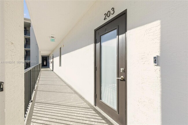 Foto del edificio - 8265 NW 41st St