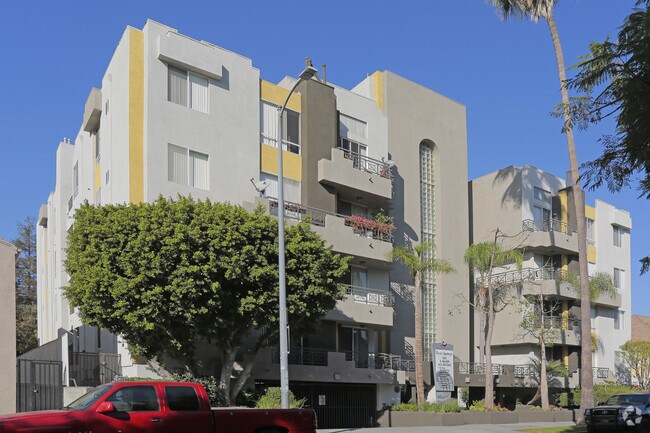 Foto del edificio - Hauser Apartments