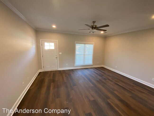 Building Photo - 4 br, 2 bath House - 3430 Bellingham Lane