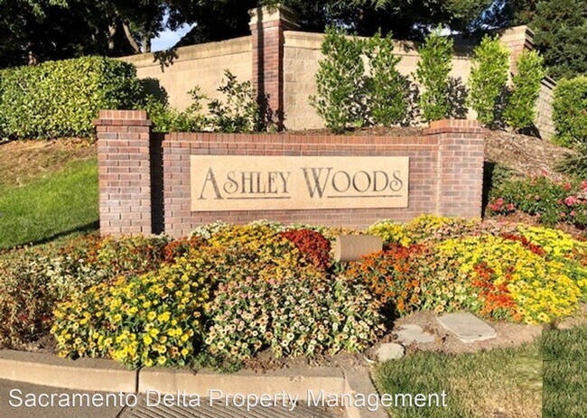 Foto del edificio - 3 br, 2 bath House - 720 Intarsia Court
