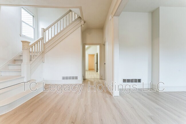 Foto del edificio - 411 Washington Ave