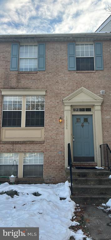 Foto principal - 12866 Effingham Ct