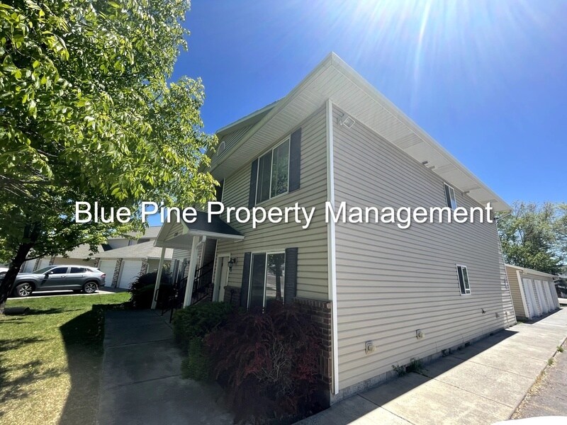 Foto principal - 3156 Chasewood Dr