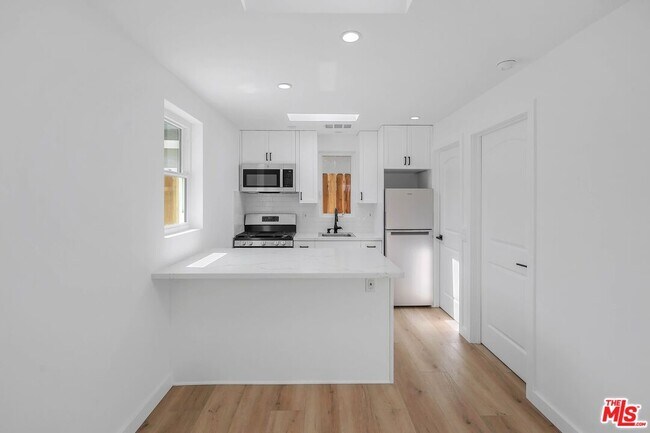Foto del edificio - 508 E Palmer Ave