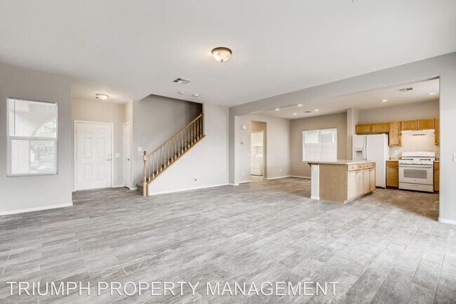 Foto del edificio - 3 br, 2.5 bath House - 8124 Loma Del Ray St
