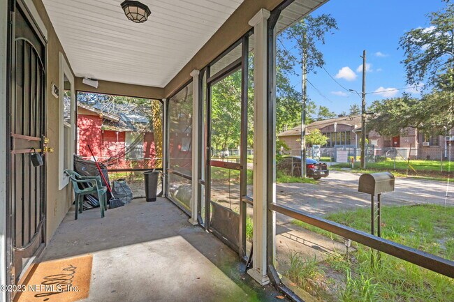 Foto del edificio - 2324 W 18th St