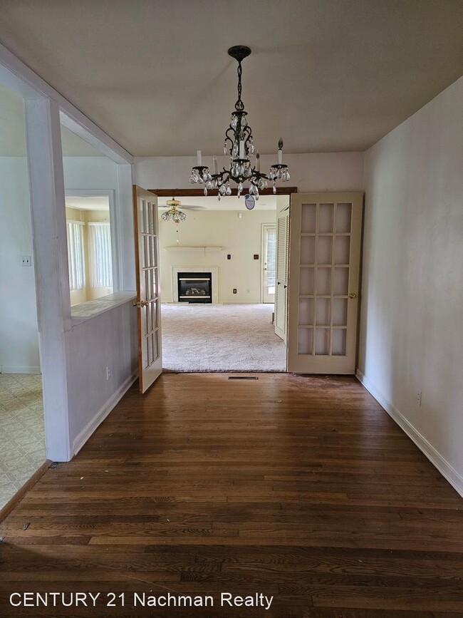 Building Photo - 3 br, 2 bath House - 1279 Old Buckroe Road