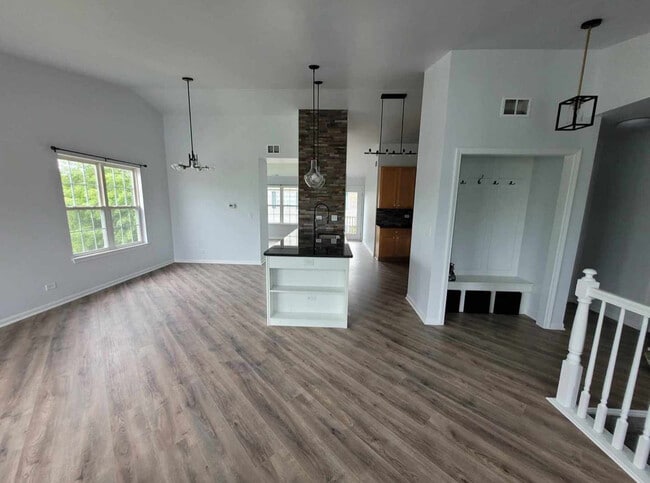 Building Photo - 3145 Falling Waters Ln