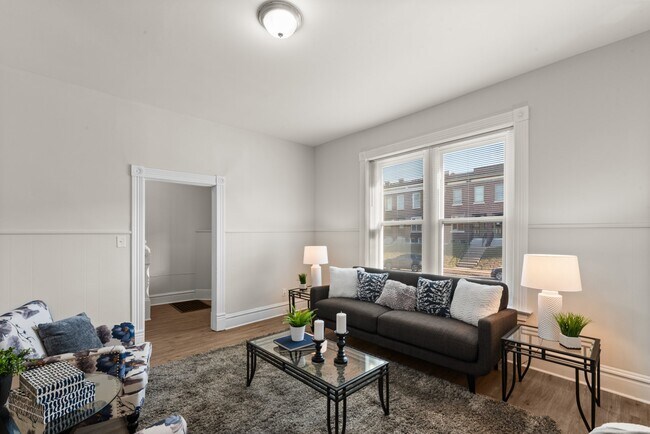 Foto del edificio - 612 Holly Hills Ave