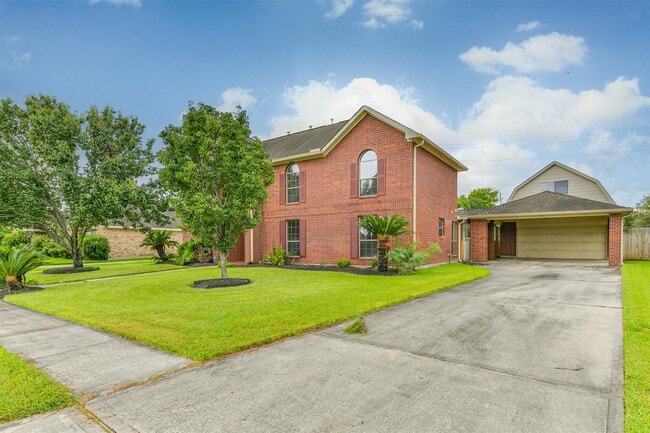 Building Photo - 2614 Brahman Dr