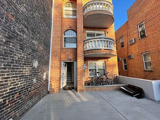 Foto del edificio - 2 bedroom in BRONX NY 10472