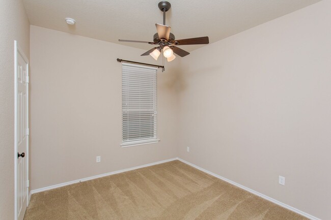 Building Photo - Beautiful Alamo Ranch Rental Home Availabl...