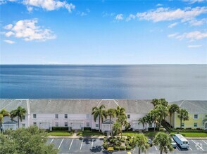 Building Photo - 5172 Coquina Key Dr SE