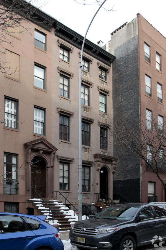 Foto principal - 405 W 21st St
