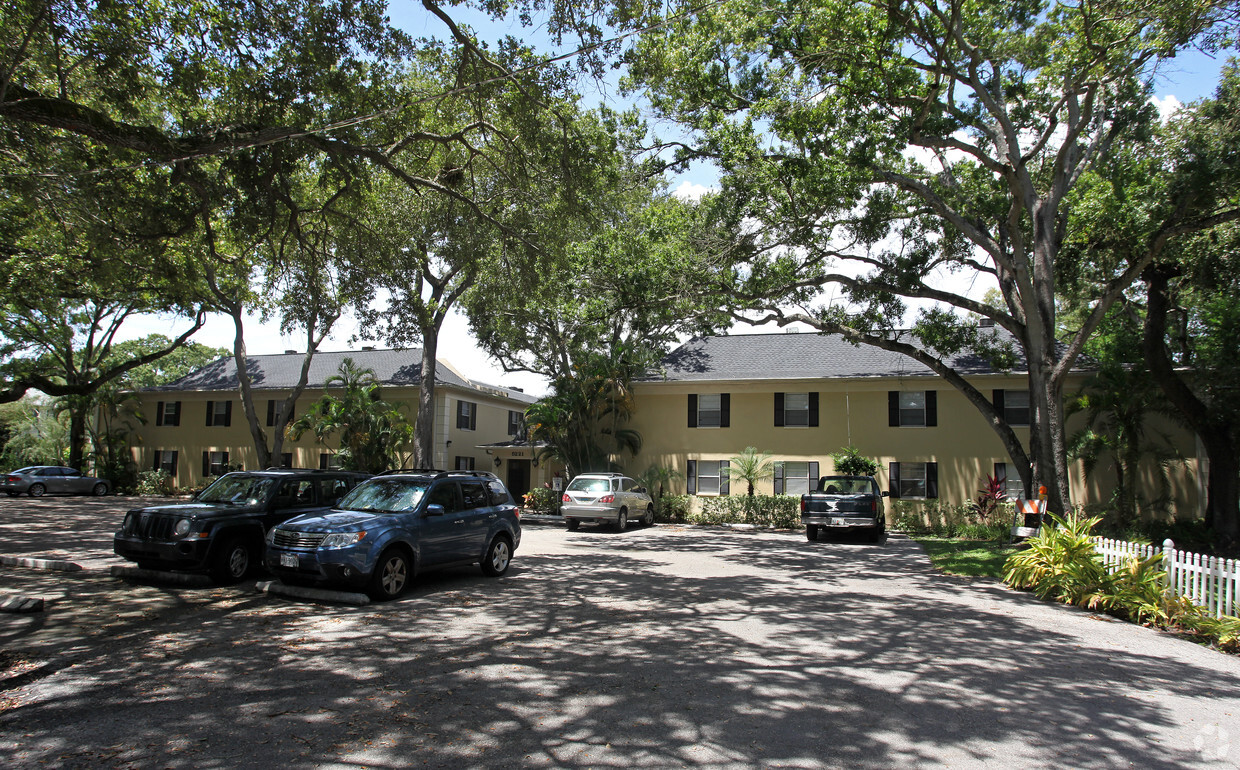 Foto principal - Coachwood Apartments